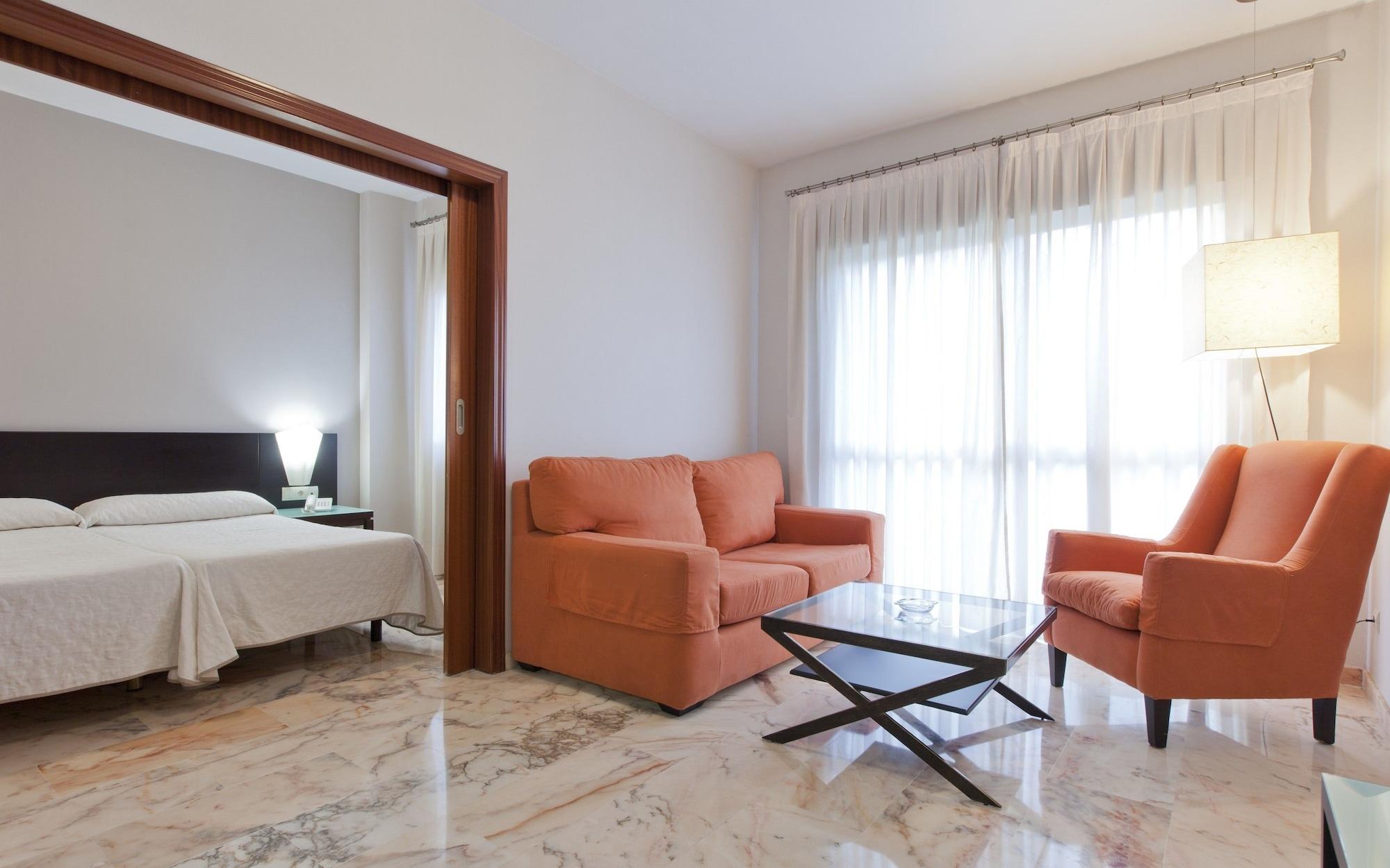 Apartamentos Vertice Bib Rambla เซบีญา ภายนอก รูปภาพ