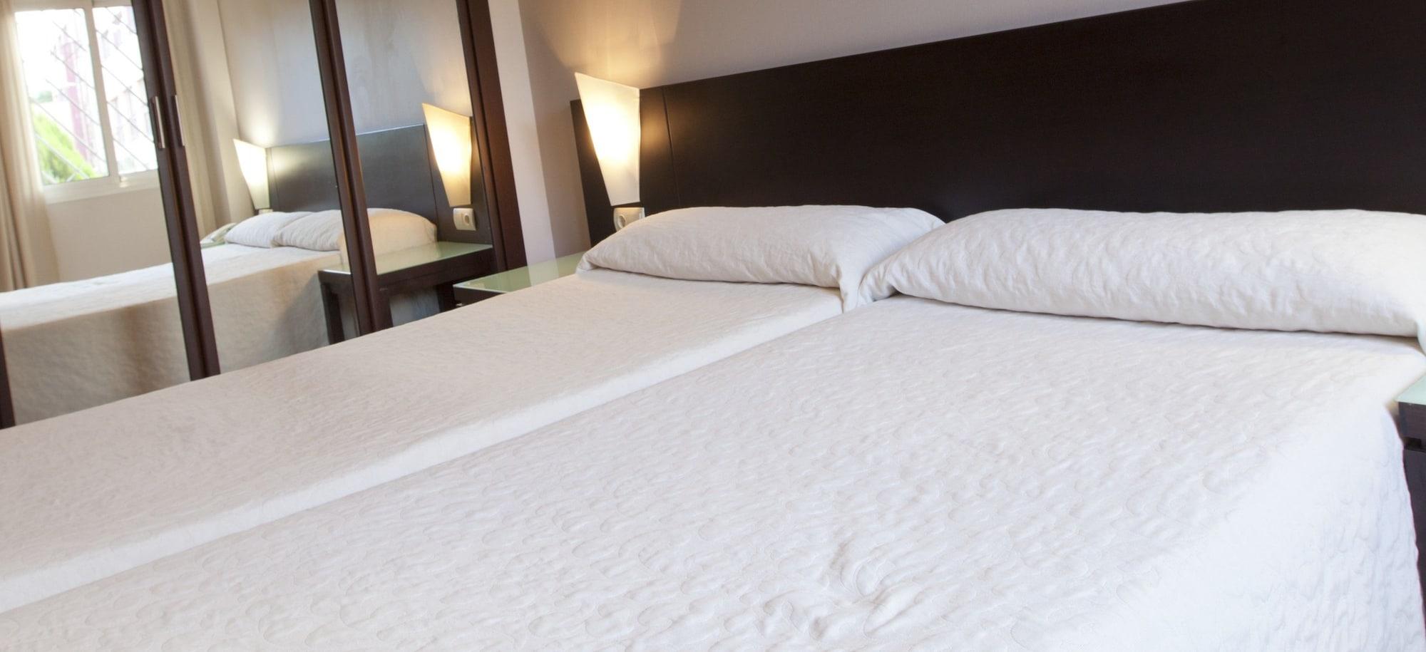 Apartamentos Vertice Bib Rambla เซบีญา ภายนอก รูปภาพ