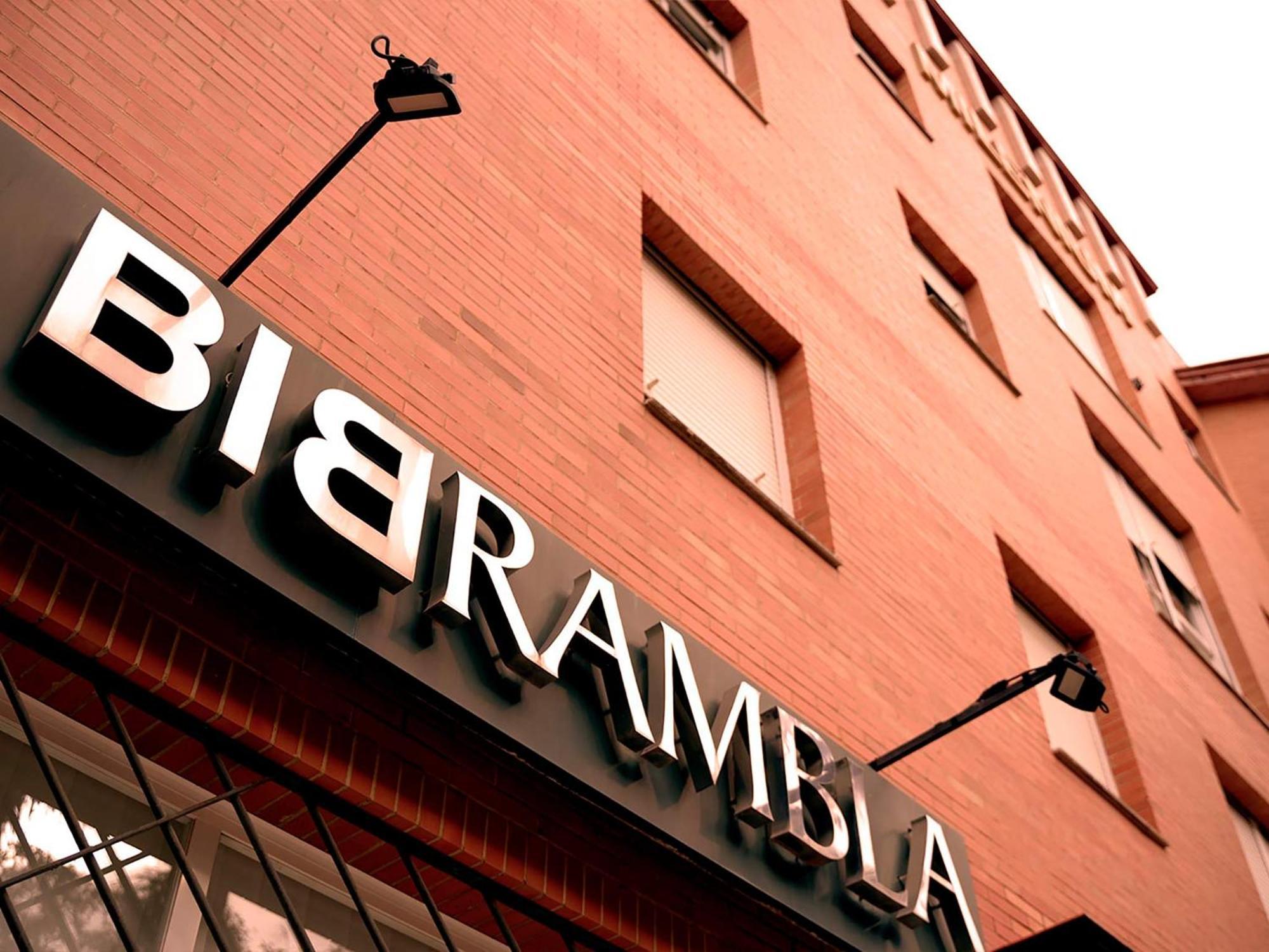Apartamentos Vertice Bib Rambla เซบีญา ภายนอก รูปภาพ