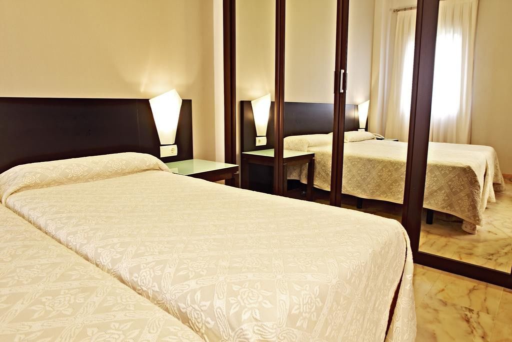 Apartamentos Vertice Bib Rambla เซบีญา ภายนอก รูปภาพ