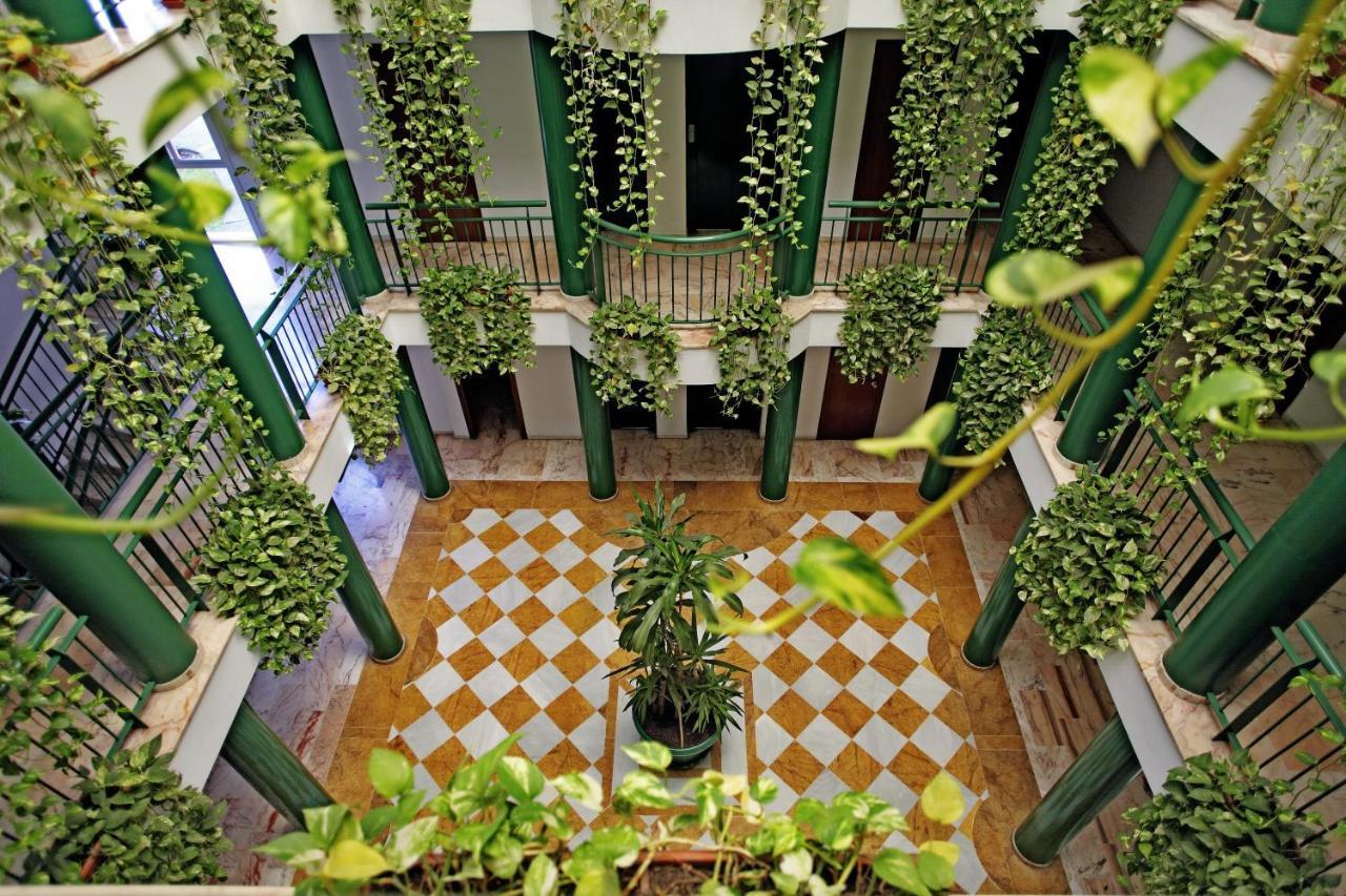 Apartamentos Vertice Bib Rambla เซบีญา ภายนอก รูปภาพ